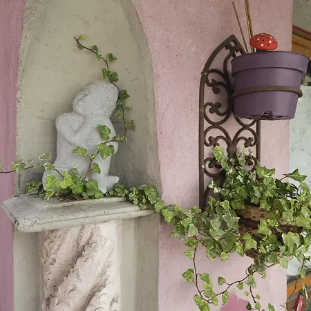 Апартаменты Petit Paradis Croneuva